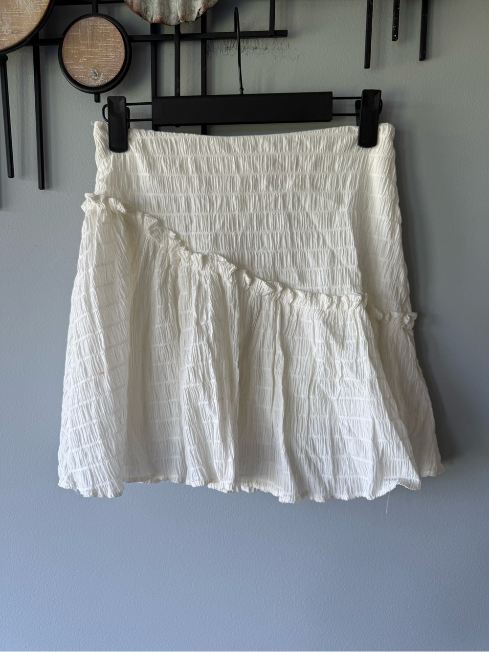 mia ami for Francesca’s White Asymmetrical Smocked Ruffle Mini Skirt